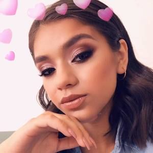 Meet your Posher, Sofia